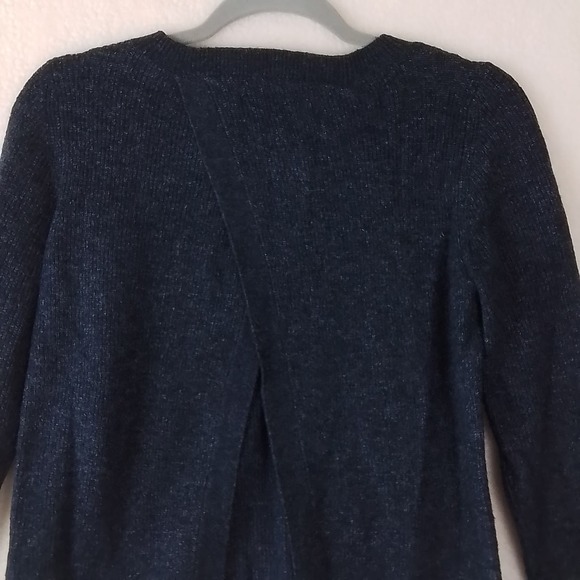 Abercrombie & Fitch Split Back Knit Sweater Size Medium in Dark Denim‎ Blue - Picture 6 of 10